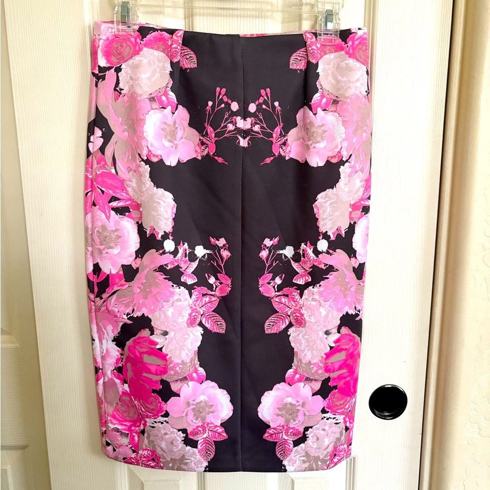 Pencil skirt